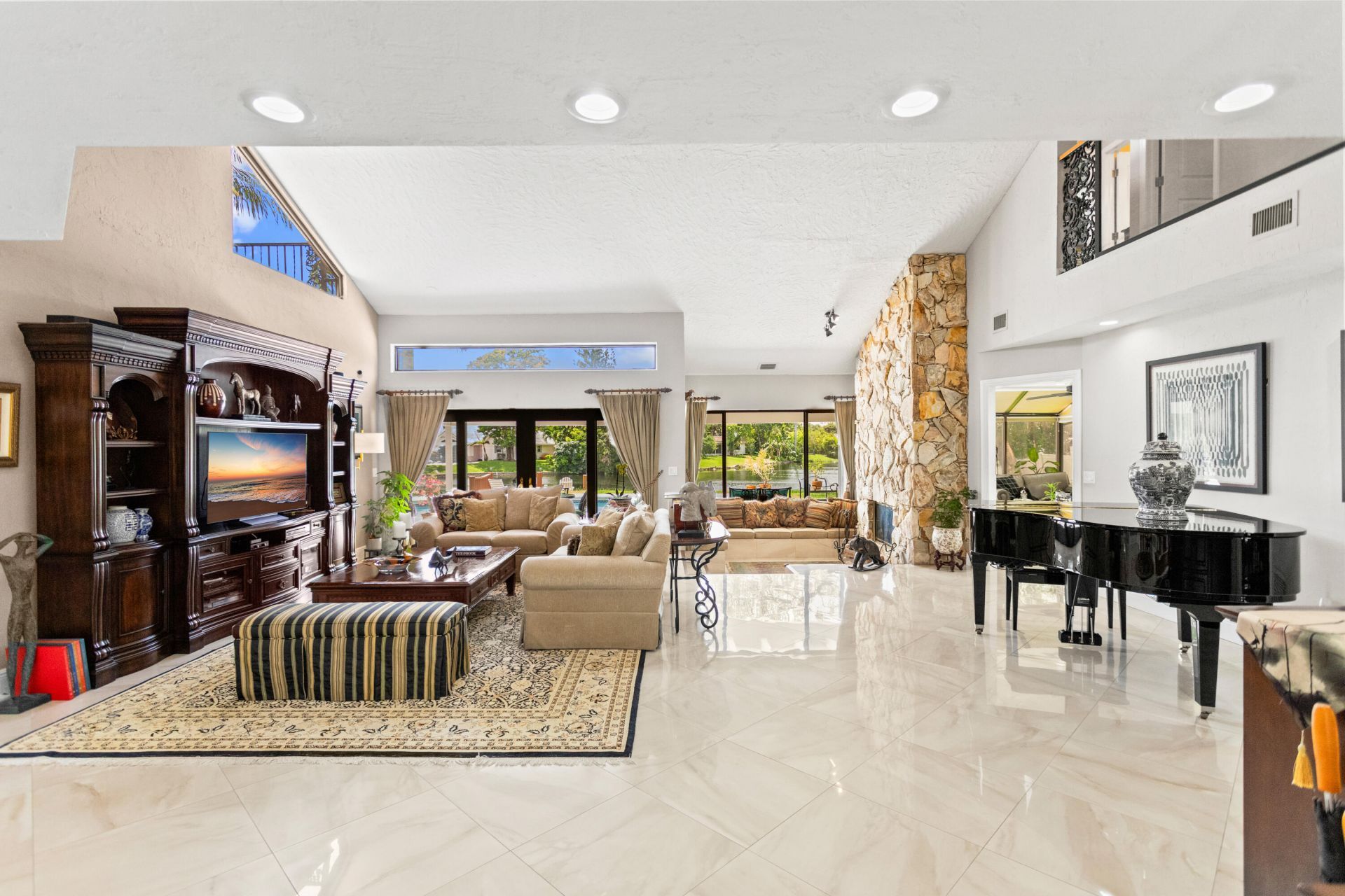 8540 N Lake Dasha Drive, Plantation, FL 33324 Photo