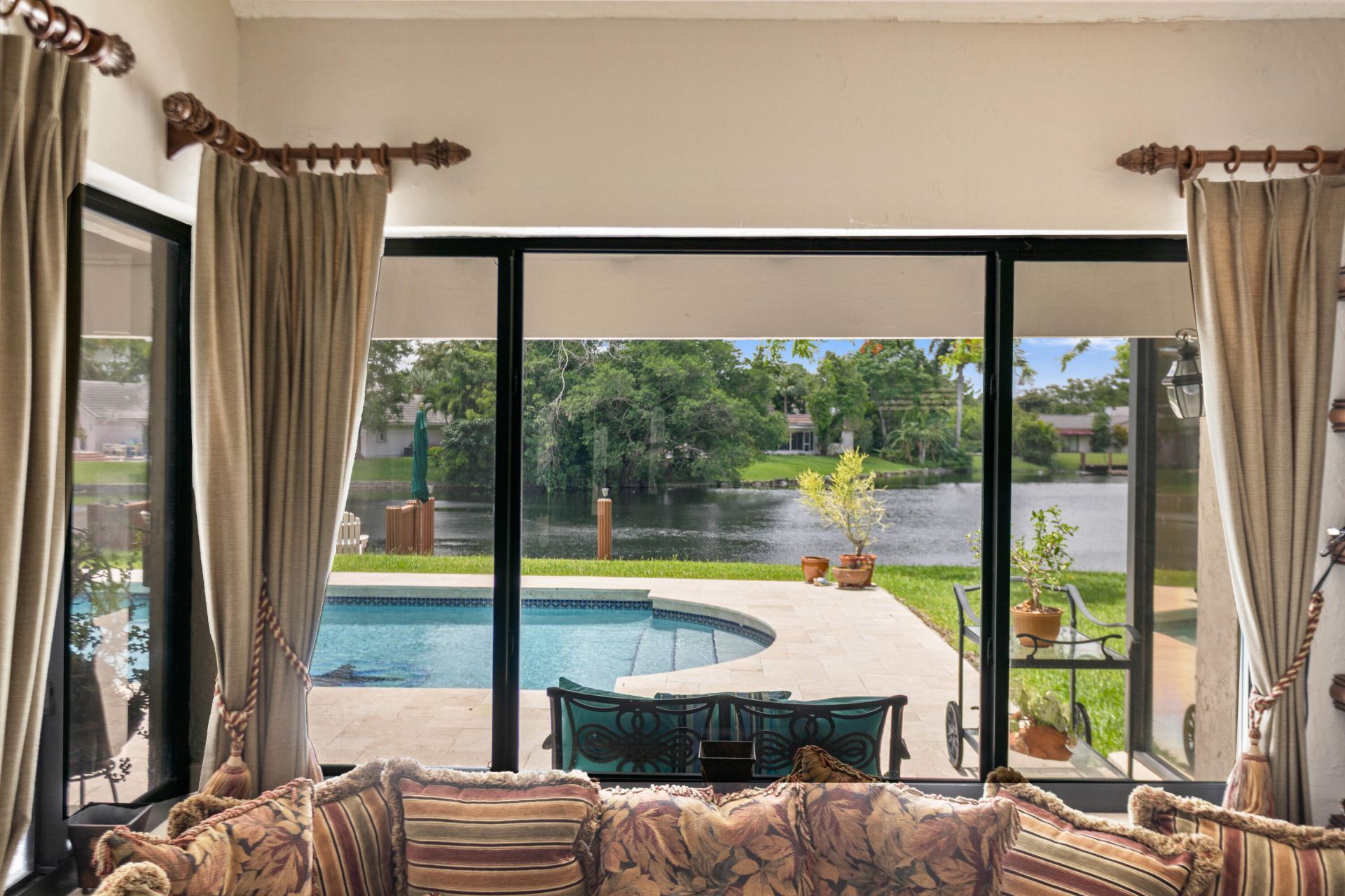 8540 N Lake Dasha Drive, Plantation, FL 33324 Photo