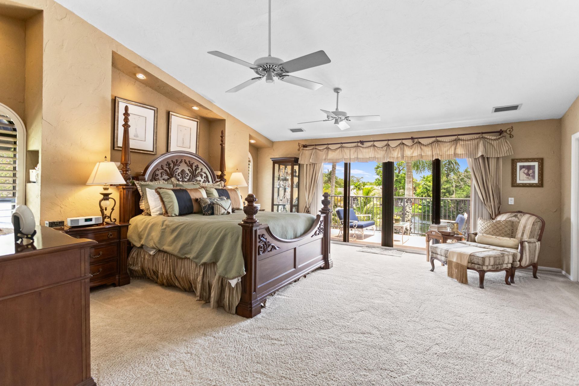 8540 N Lake Dasha Drive, Plantation, FL 33324 Photo