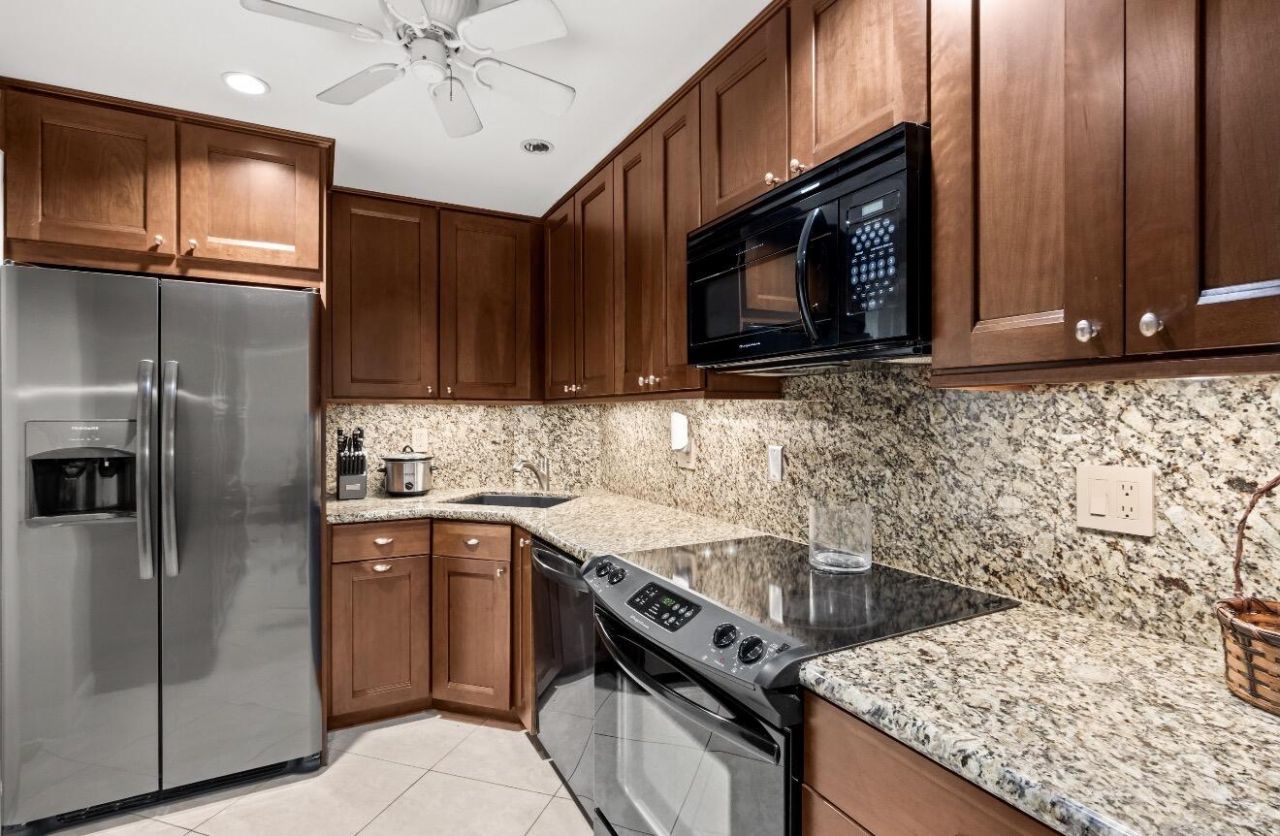 1940 NE 2nd Avenue, Unit 101j, Wilton Manors, FL 33305 Photo