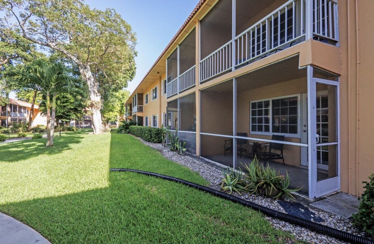 1940 NE 2nd Avenue, Unit 101j, Wilton Manors, FL 33305 Photo