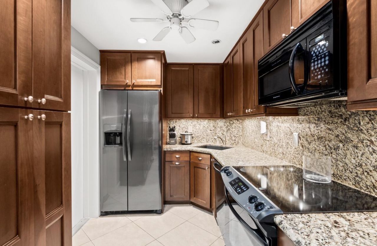 1940 NE 2nd Avenue, Unit 101j, Wilton Manors, FL 33305 Photo
