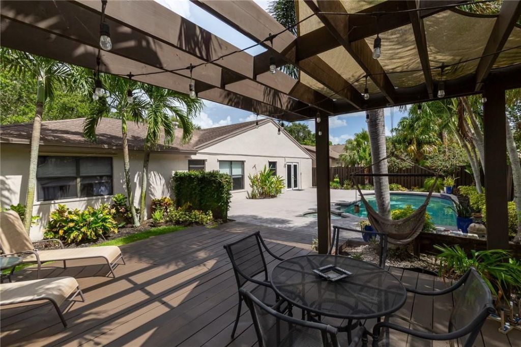 5231 SW 115th Avenue, Cooper City, FL 33330 Photo
