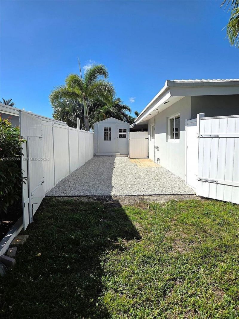 200 SE 3rd St , Pompano Beach, FL 33060 Photo