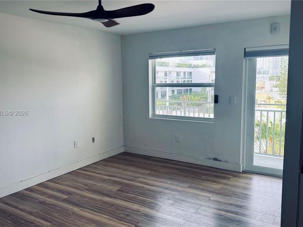363 Washington Ave, Unit 52, Miami Beach, FL 33139
