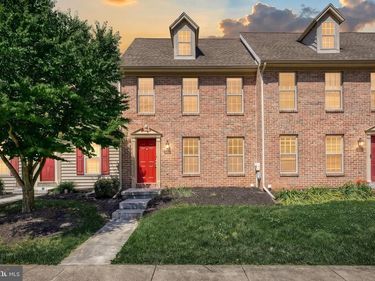 1105 SKYVIEW DRIVE, YORK, PA 17406