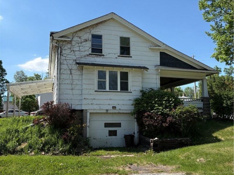 2918 High Street, Rock Creek, OH 44084 Photo 4