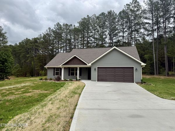 243 County Road 299 , Sweetwater, TN 37874