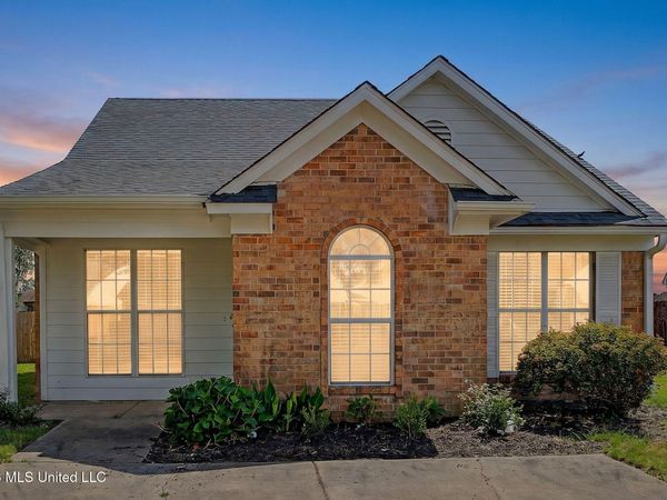 9193 S Kaitlyn Drive, Walls, MS 38680