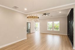 1206 Lyon Street  photo 4