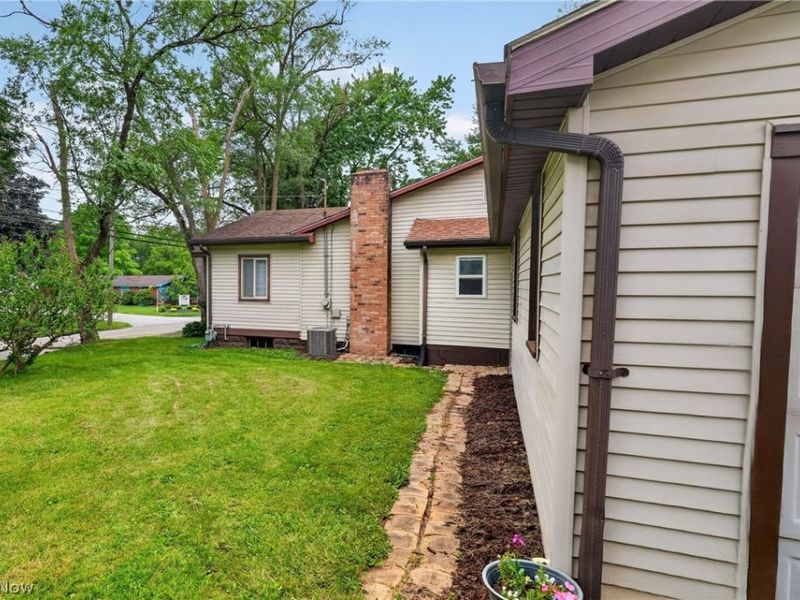 538 W Park Avenue, Columbiana, OH 44408 Photo 6