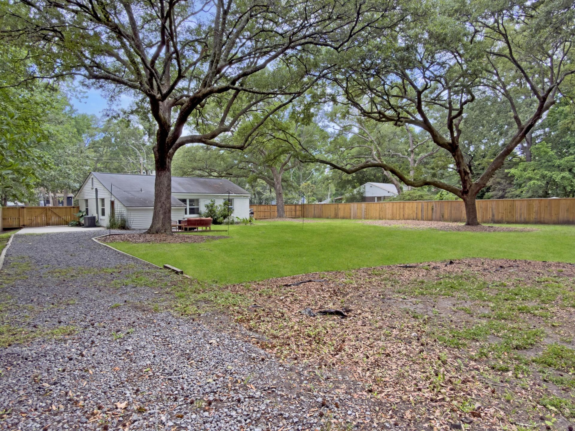 1524 Shandon Street Photo 10