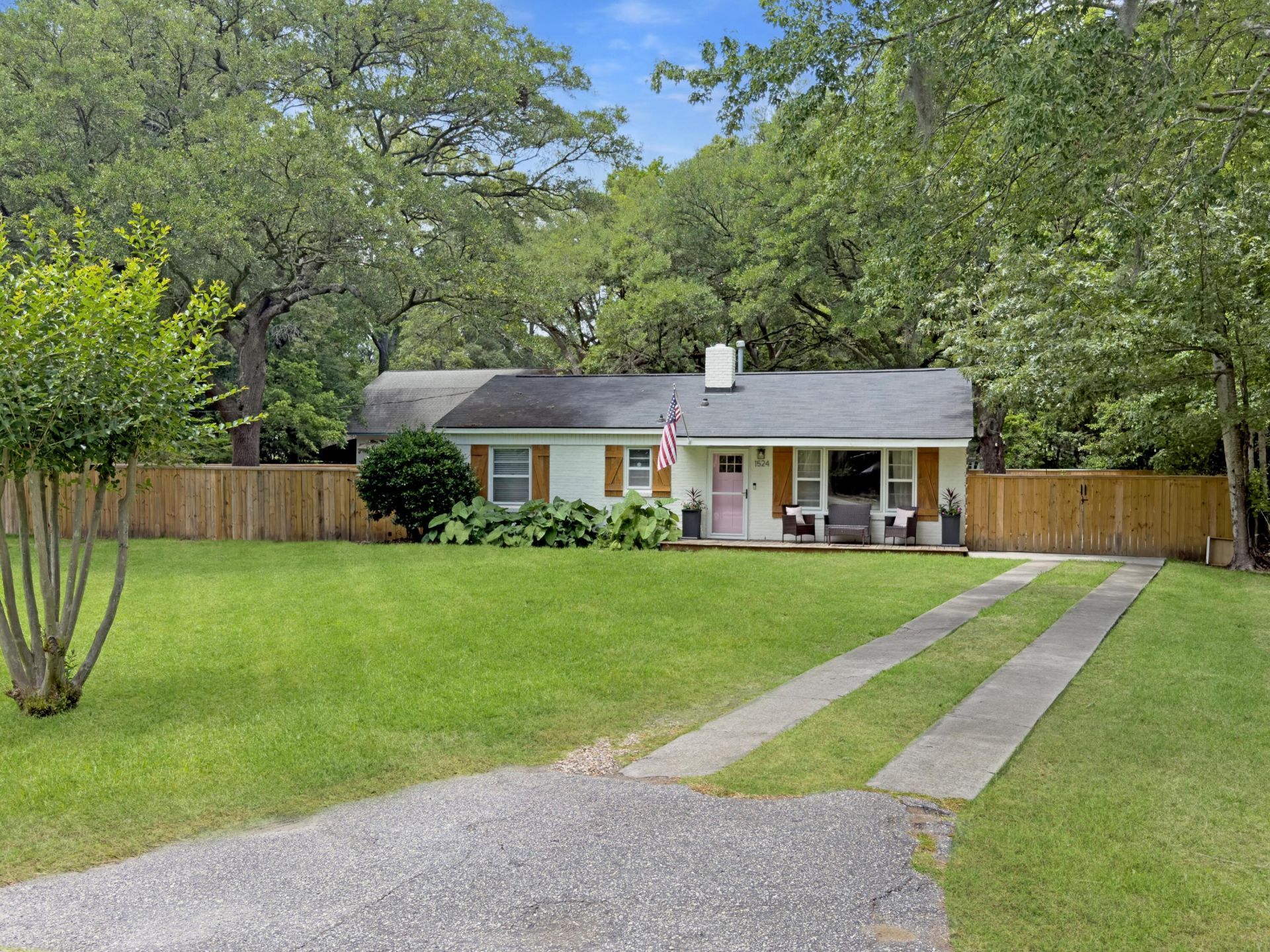 1524 Shandon Street Photo 31