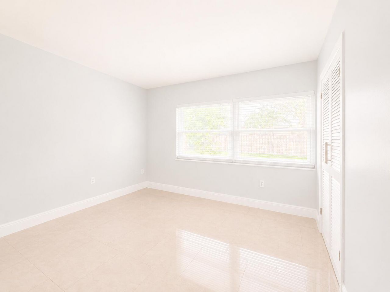 1200 NW 76th Avenue, Hollywood, FL 33024 Photo