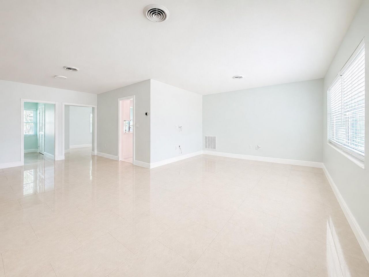 1200 NW 76th Avenue, Hollywood, FL 33024 Photo