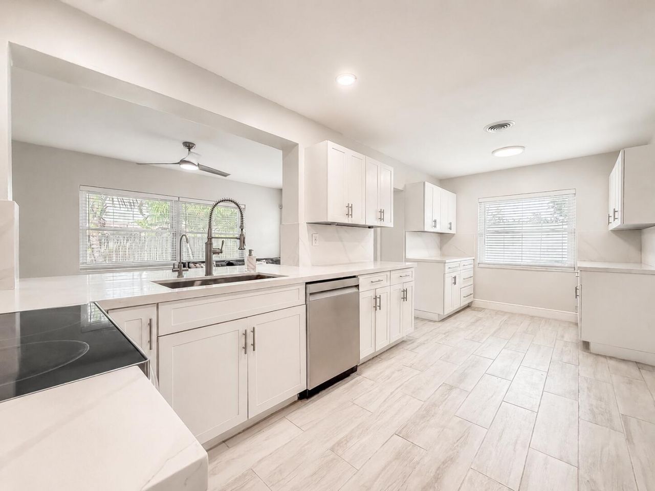 1200 NW 76th Avenue, Hollywood, FL 33024 Photo