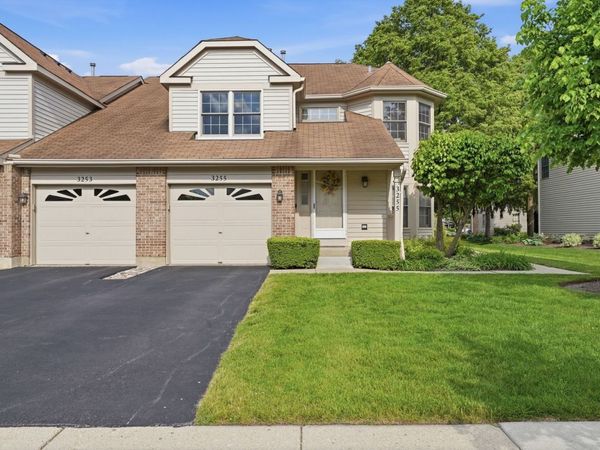 3255 N Daniels Court , Arlington Heights, IL 60004