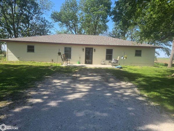 2685 Roosevelt Avenue, Badger, IA 50516