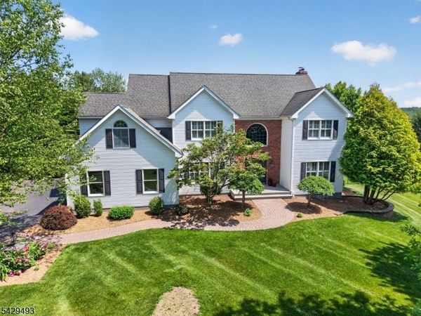 38 Grove Farm Rd, Union, NJ 08867
