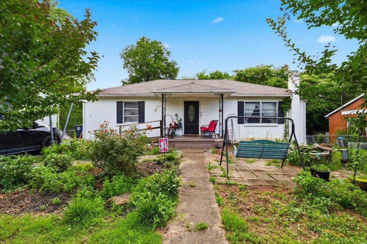 1515 Merrill Street, Chattanooga, TN 37412 Main Photo