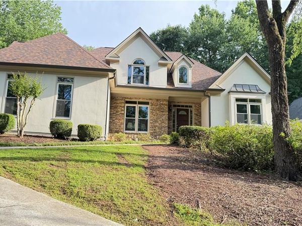 9890 Groomsbridge Road , Alpharetta, GA 30022