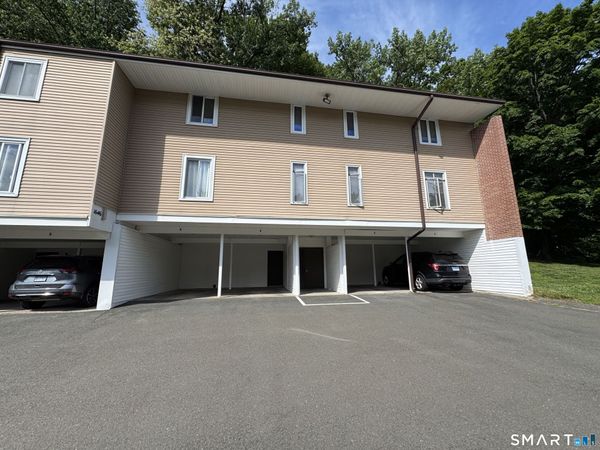 1634 Farmington, Unit 2, Farmington, CT 06085