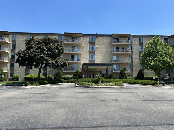 110 W Butterfield Road , Unit 402S, Elmhurst, IL 60126