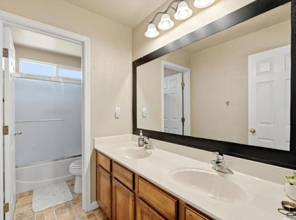 8541 Armada Ct, Elk Grove, CA 95624 Photo