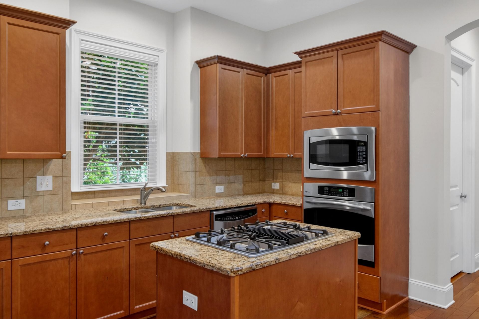 120 Westoe Street Photo 15