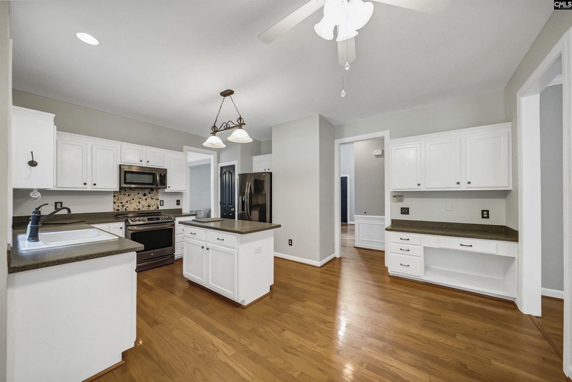5 W Ashford Court  Photo 16