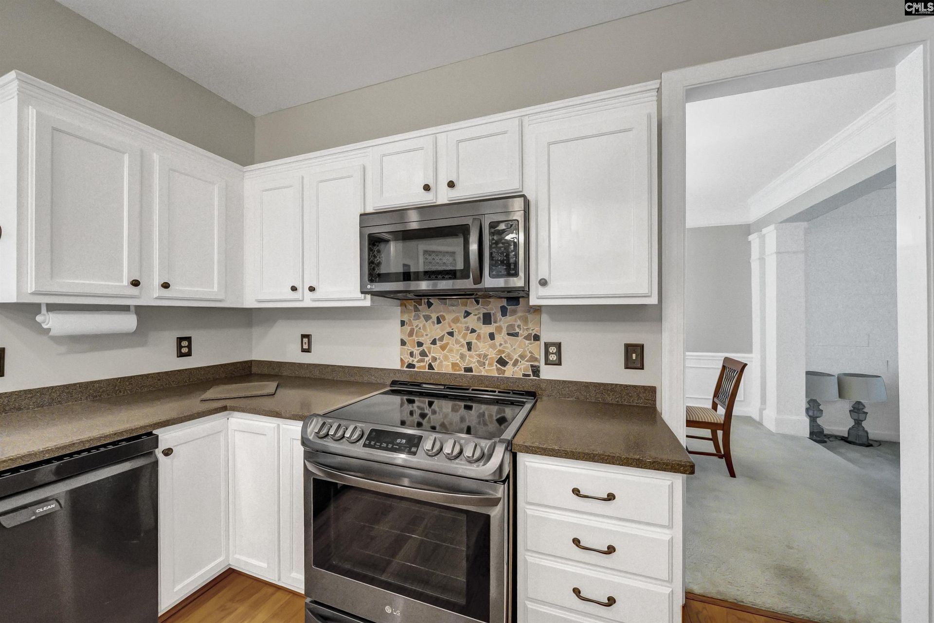5 W Ashford Court  Photo 18