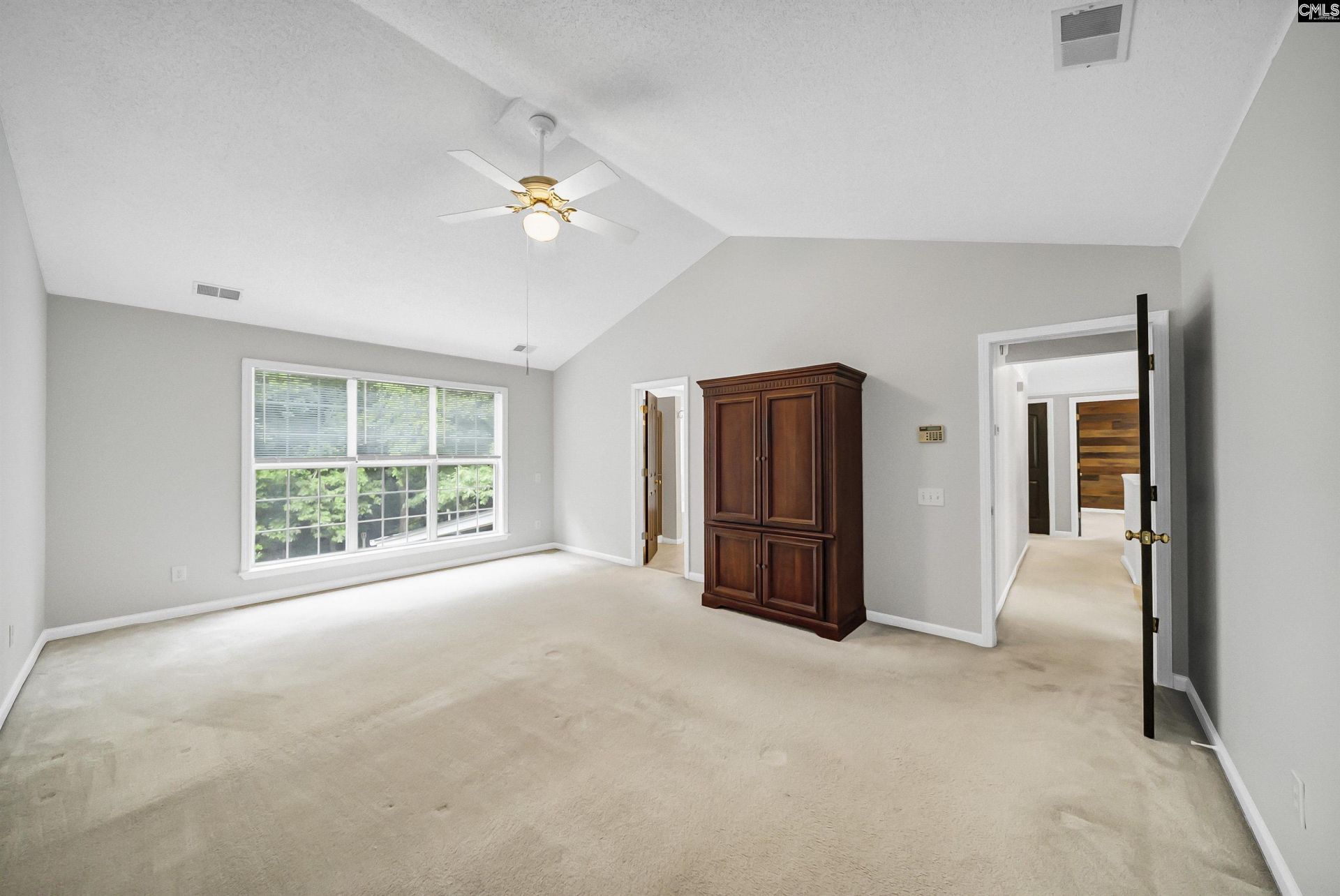 5 W Ashford Court  Photo 31