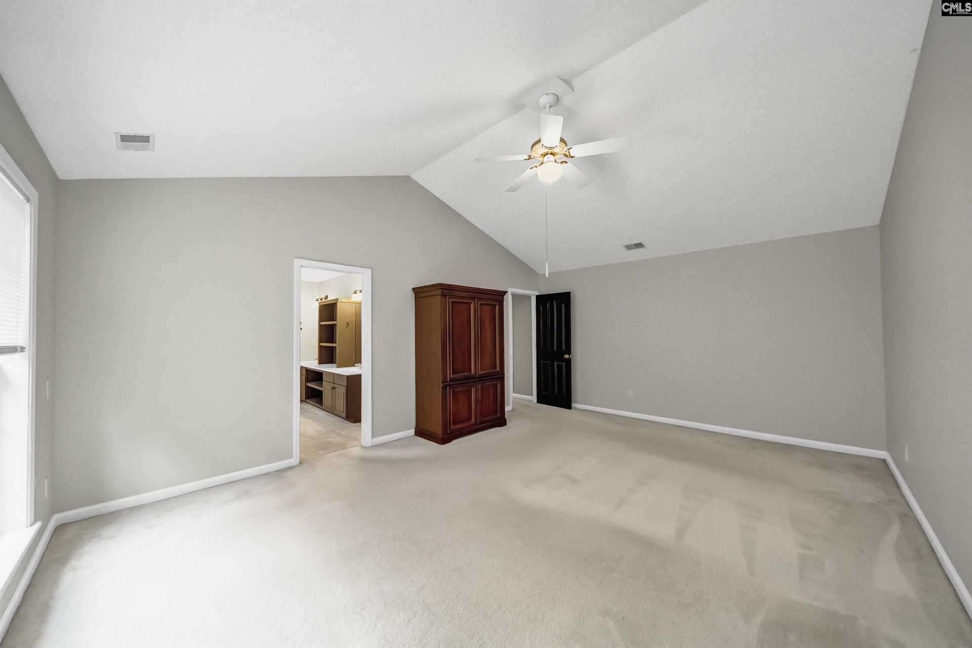 5 W Ashford Court  Photo 32