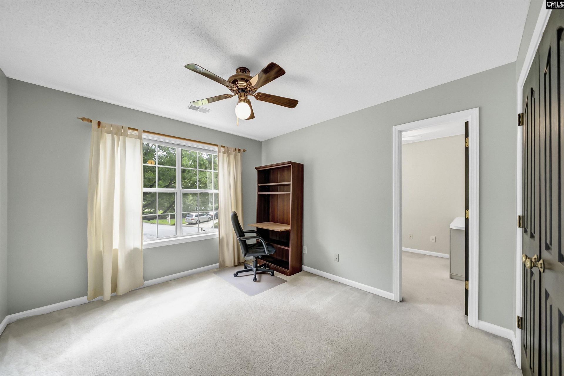 5 W Ashford Court  Photo 39