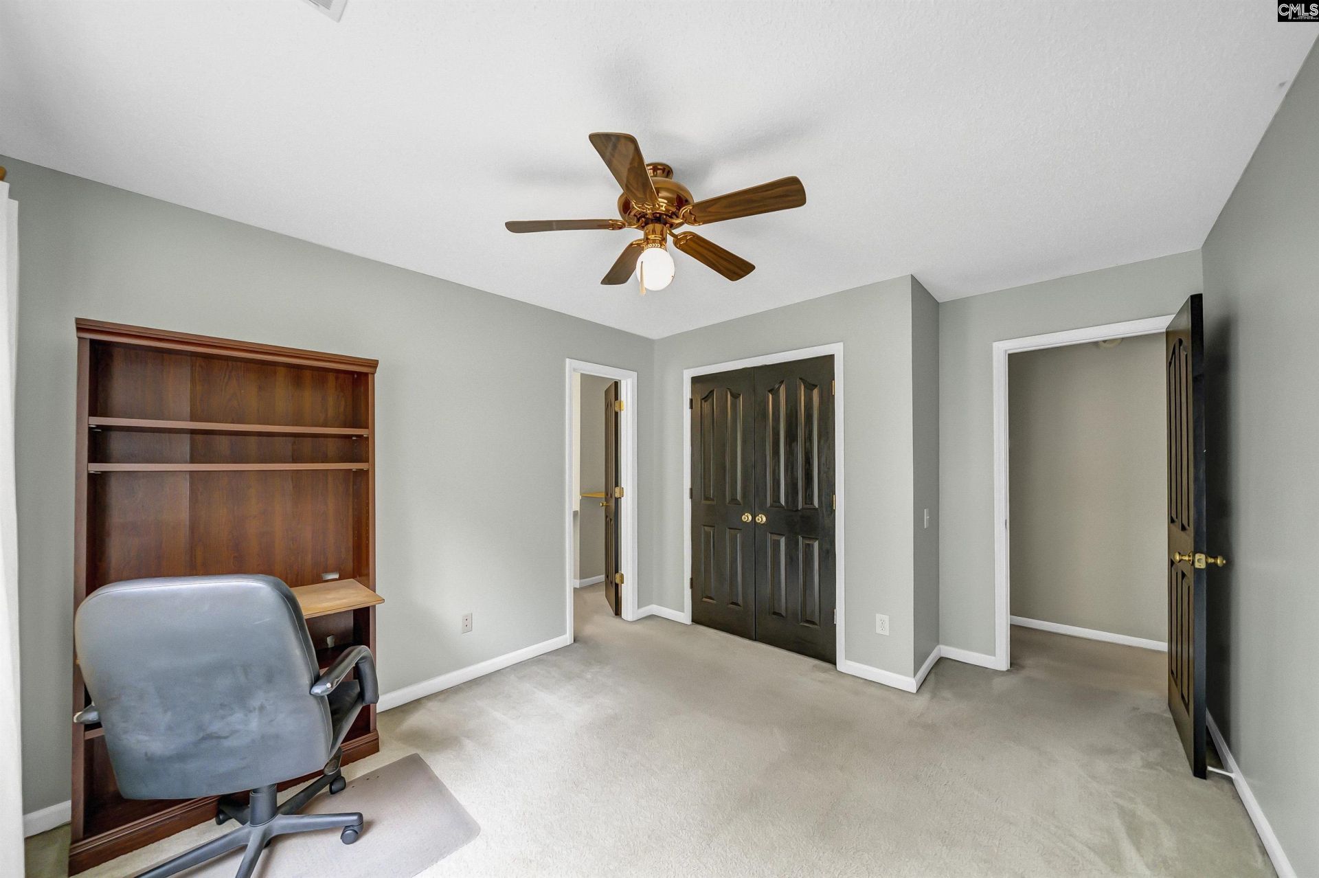 5 W Ashford Court  Photo 40