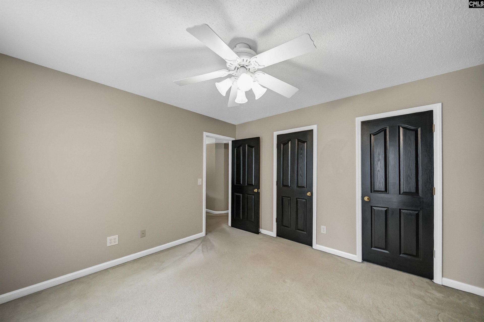 5 W Ashford Court  Photo 44