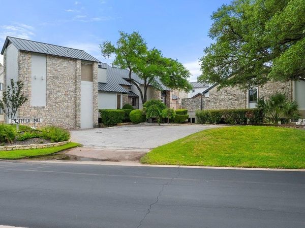 103 Island DR, Unit 1, Horseshoe Bay, TX 78657
