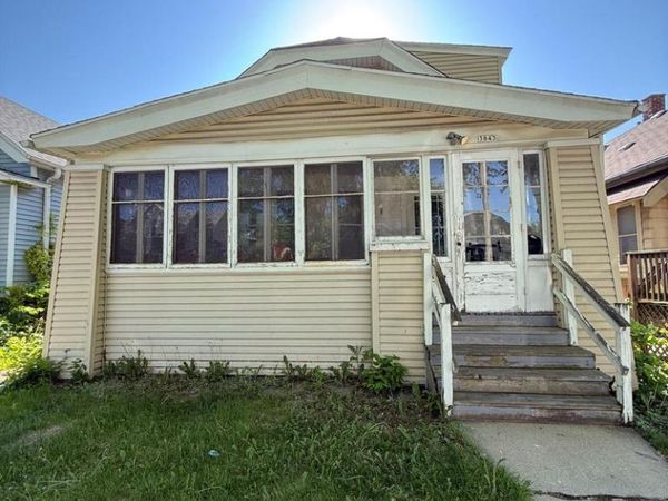 3843 N 28th STREET, Milwaukee, WI 53216