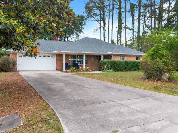 28 FOX RUN Circle , Crawfordville, FL 32327