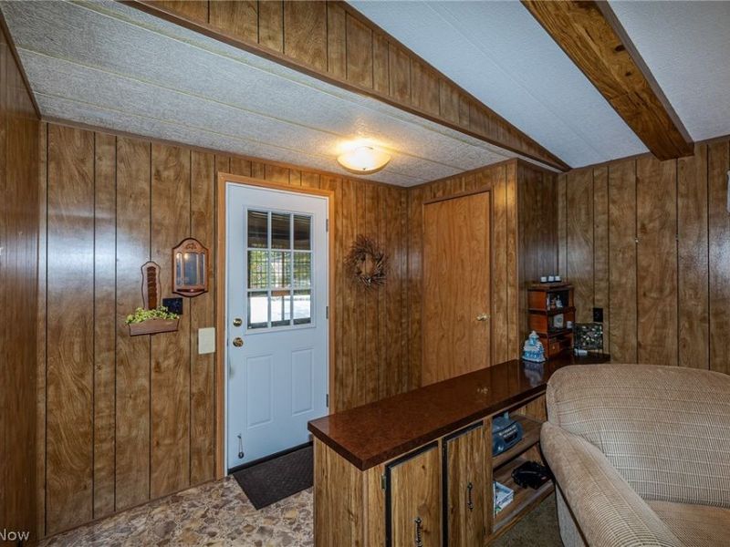 4 Overland Drive, Olmsted Township, OH 44138 Photo 12