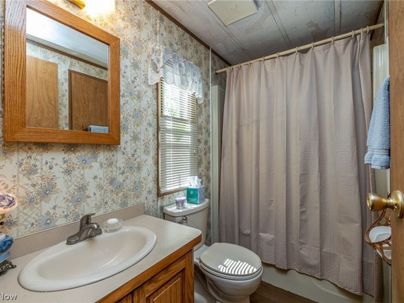 4 Overland Drive, Olmsted Township, OH 44138 Photo 25