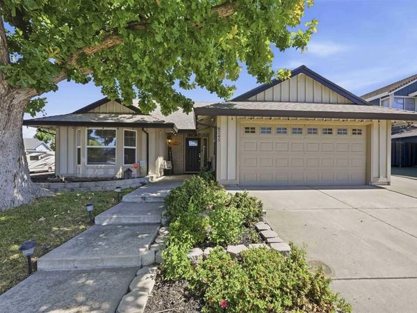 8245 Auberry Dr, Sacramento, CA 95828