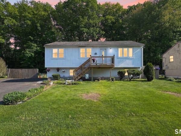 252 Roanoak, Windham, CT 06226