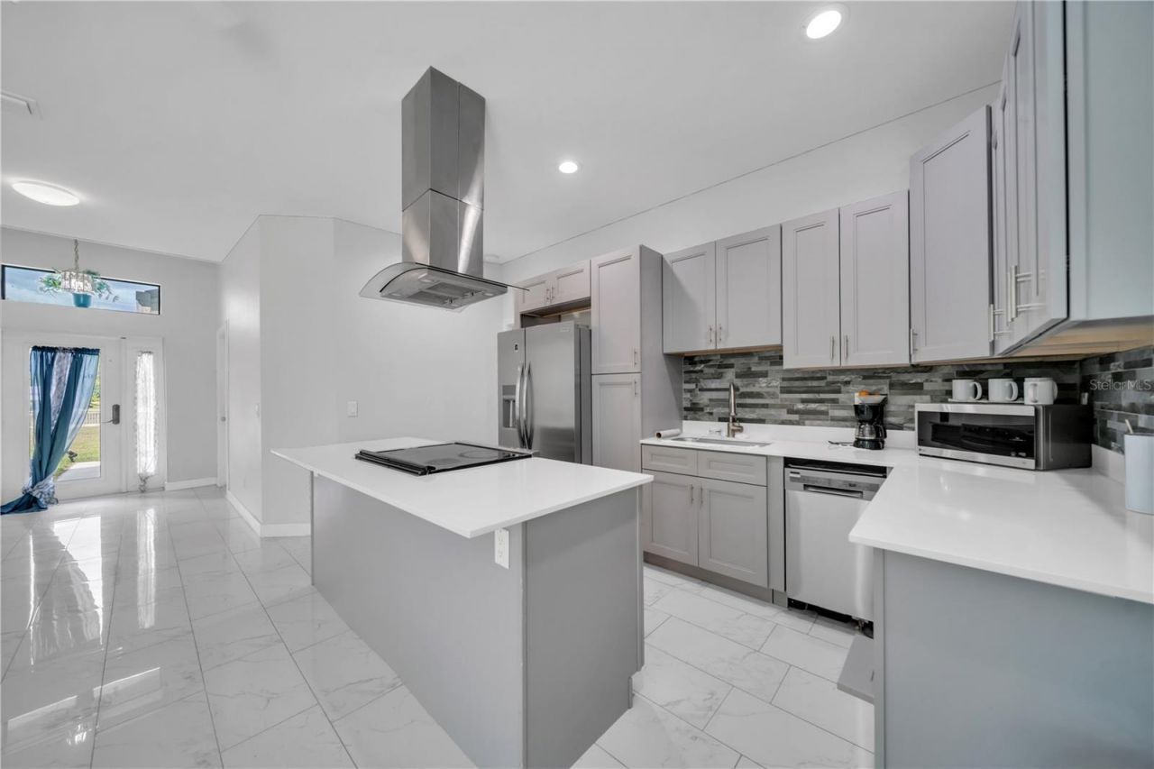 2021 Hines Avenue, Alva, FL 33920 Photo