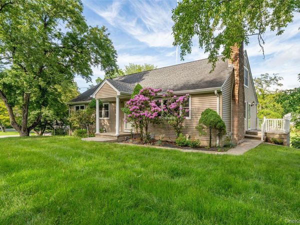 10 Horseshoe Road , Mount Kisco, NY 10549