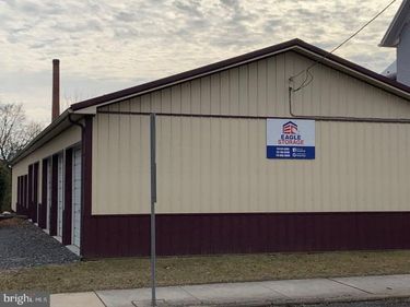 77 E YORK STREET, BIGLERVILLE, PA 17307