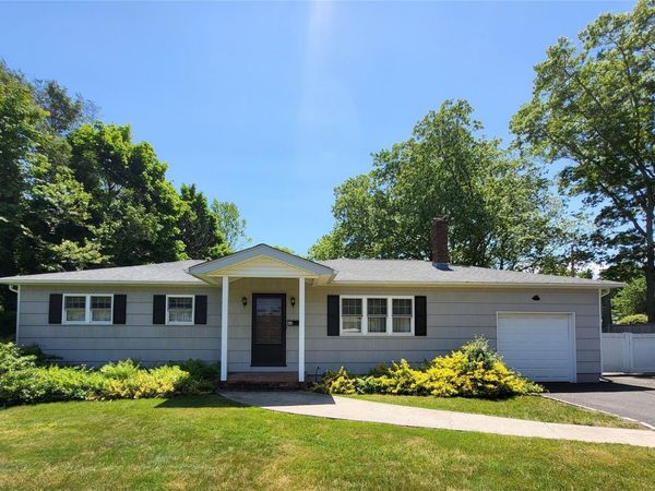 46 Southaven Avenue, Medford, NY 11763