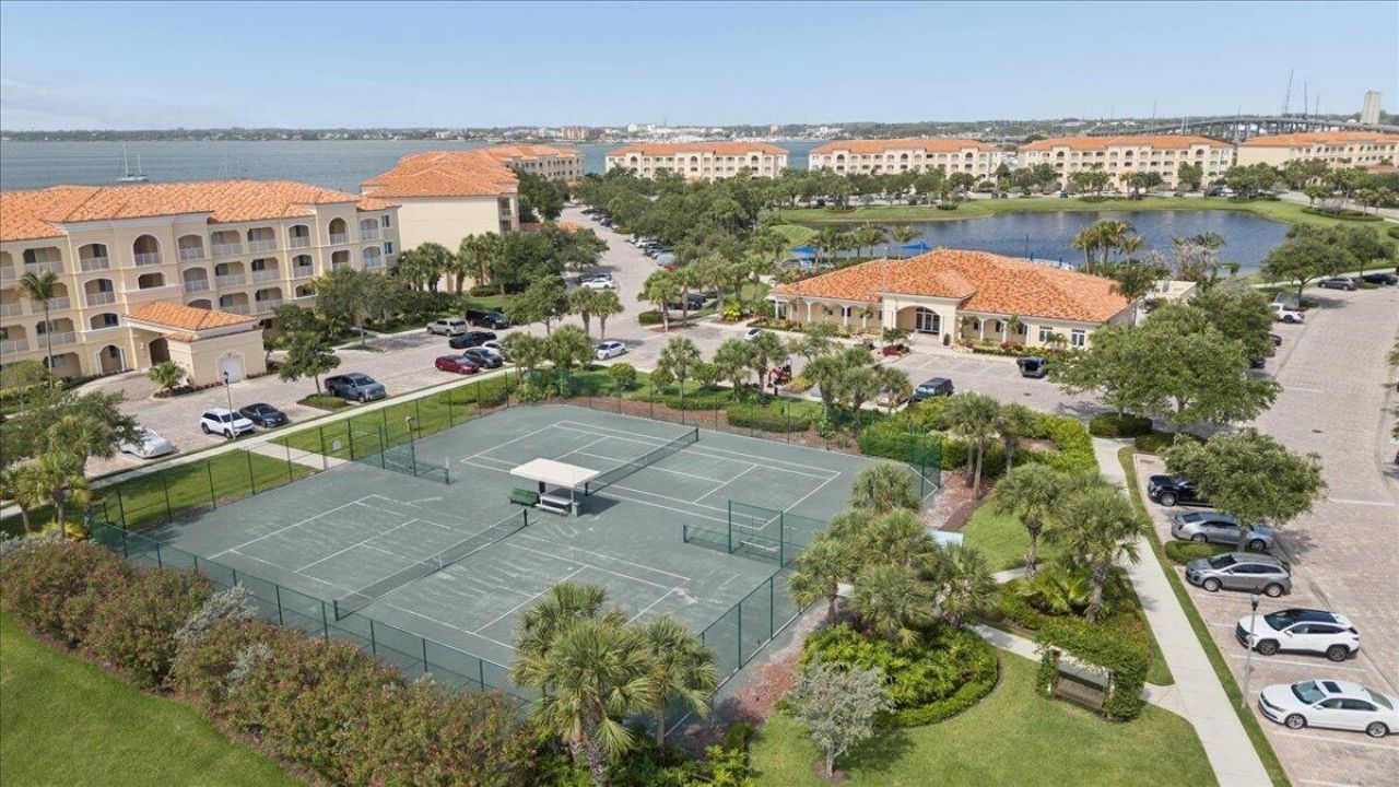 19 W Harbour Isle Dr Drive W, Unit 202, Fort Pierce, FL 34949 Photo