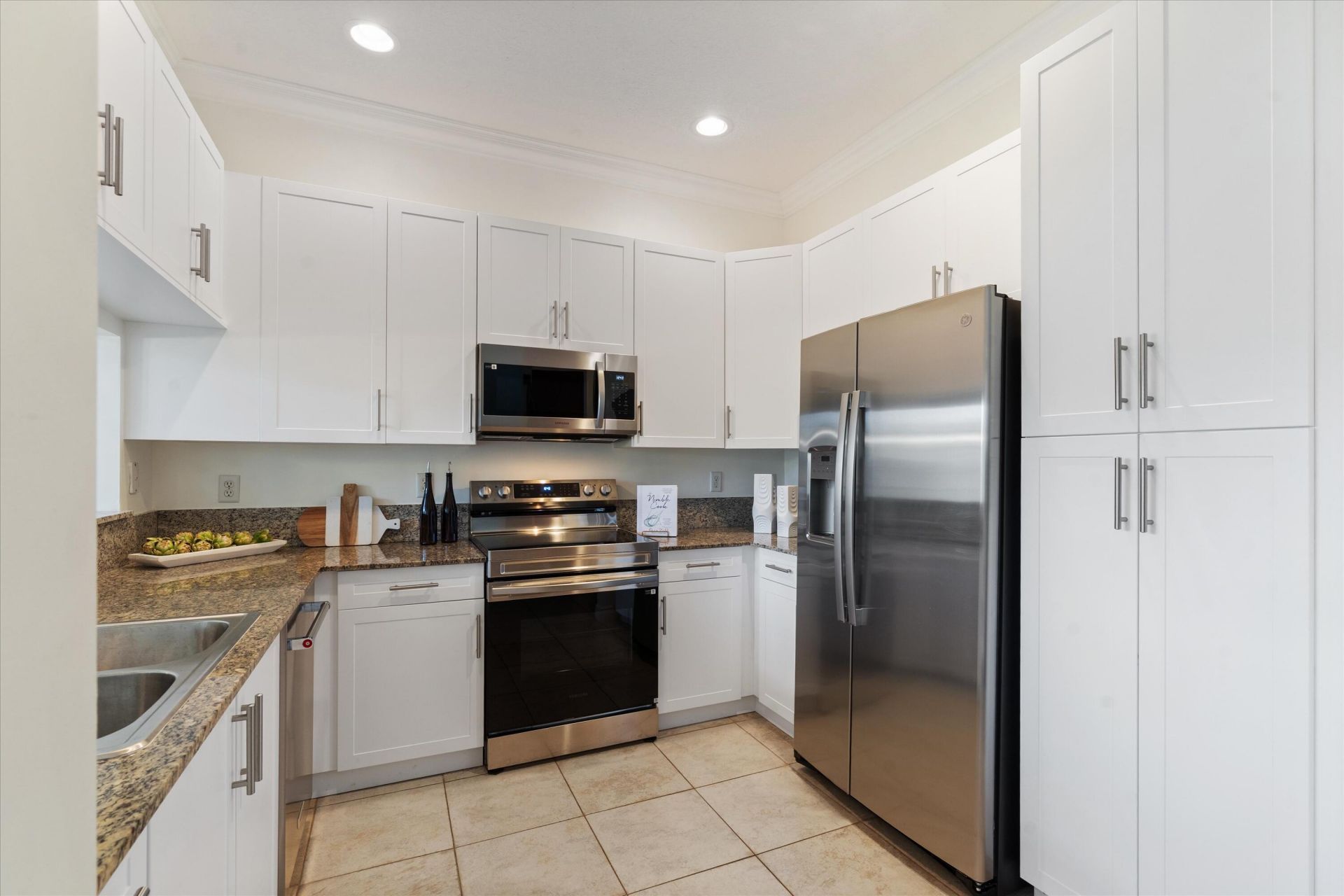 3505 Lakeside Drive, Davie, FL 33328 Photo