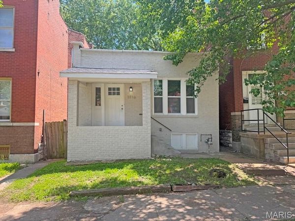 3716 Minnesota Avenue , St Louis, MO 63118